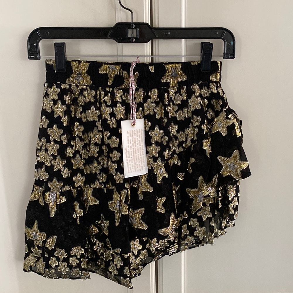 New with tags, never worn. Love shack fancy skirt